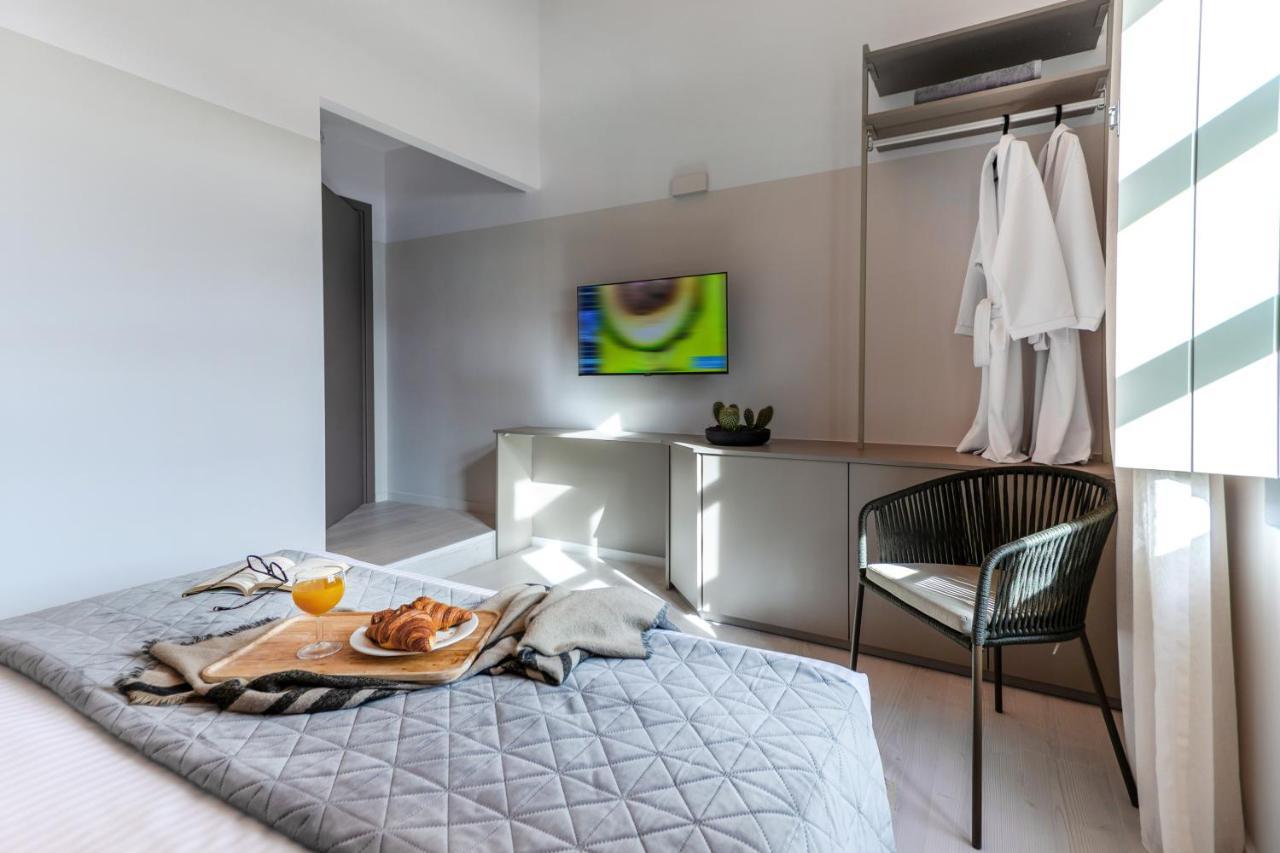 Octavia Rooms Corinth Exterior photo