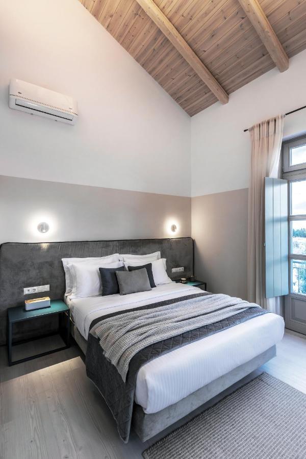 Octavia Rooms Corinth Exterior photo